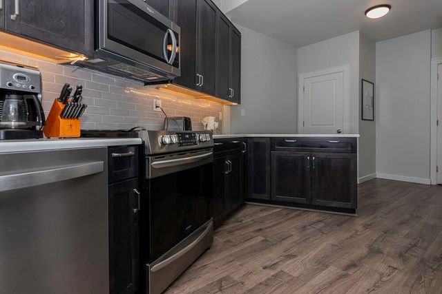2412 Glenwood Drive, Kalamazoo City, MI 49008