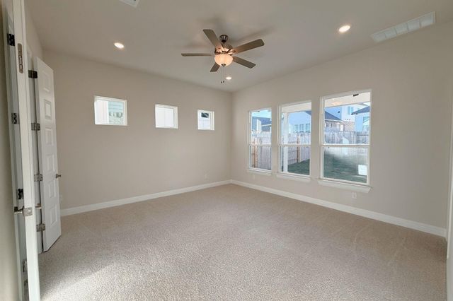 220 Crescent Heights DR, Georgetown, TX 78628