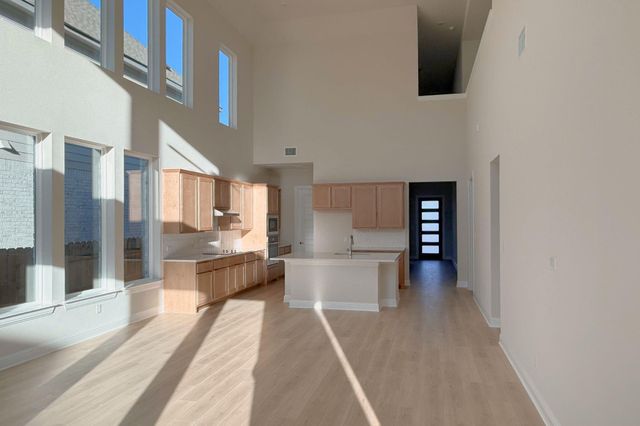 220 Crescent Heights DR, Georgetown, TX 78628