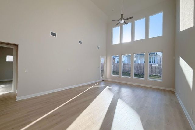 220 Crescent Heights DR, Georgetown, TX 78628