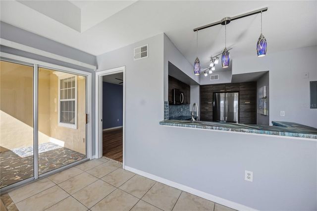 2950 VISCAYA PLACE 205, Sarasota, FL 34237