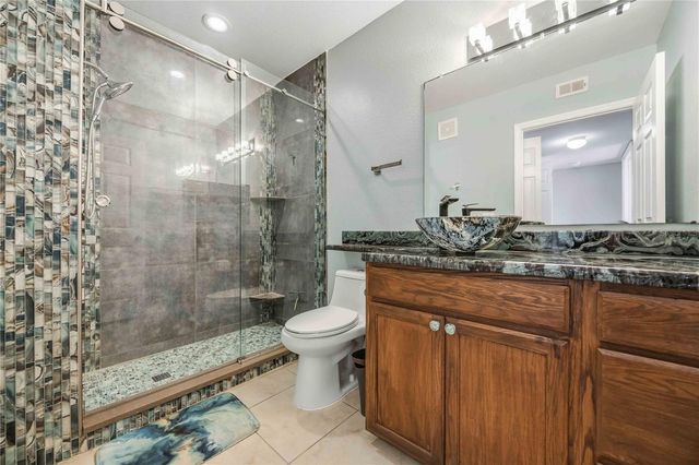 2950 VISCAYA PLACE 205, Sarasota, FL 34237