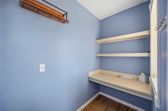 2950 VISCAYA PLACE 205, Sarasota, FL 34237