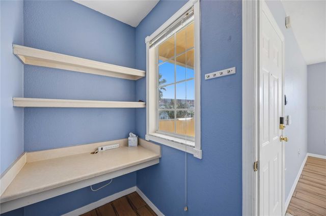 2950 VISCAYA PLACE 205, Sarasota, FL 34237