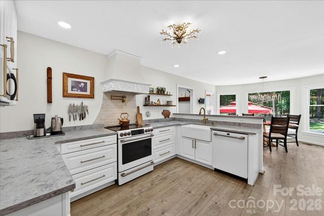 11100 Tara Oaks Drive, Mint Hill, NC 28227