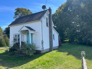 41 Trolley Road, Westbrook, CT 06498