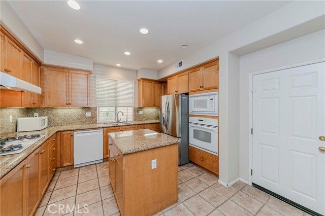 67 Canopy, Irvine, CA 92603