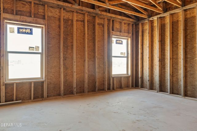 1140 SANTA CRUZ Drive, Chaparral, NM 88081