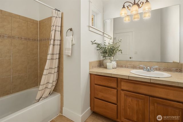 14356 19th Avenue NE, Seattle, WA 98125