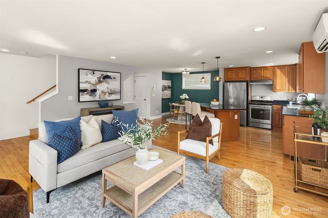 14356 19th Avenue NE, Seattle, WA 98125