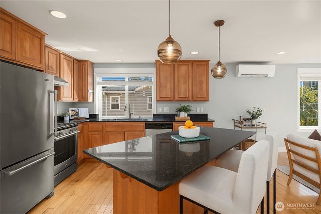 14356 19th Avenue NE, Seattle, WA 98125