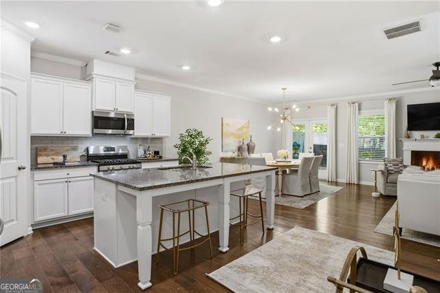 1406 Lanier Vista Drive, Sugar Hill, GA 30518