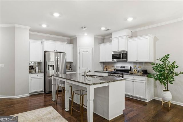 1406 Lanier Vista Drive, Sugar Hill, GA 30518