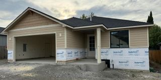 2535 Deschutes Drive, Medford, OR 97504