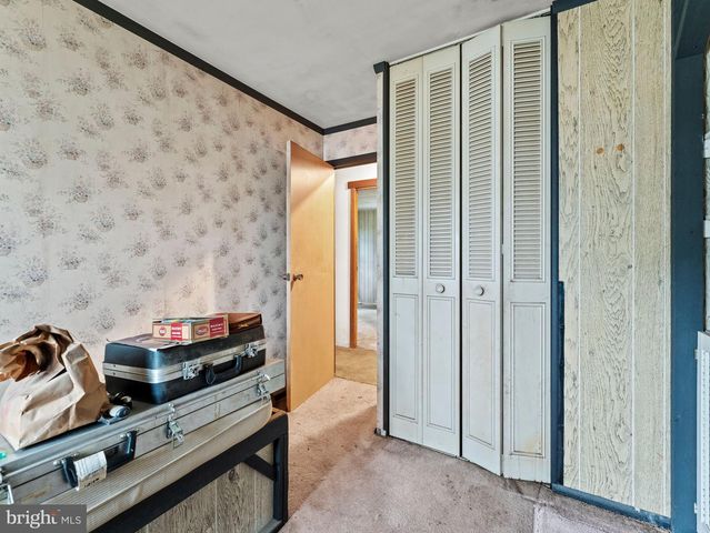 1625 HILLCREST LN, Aston, PA 19014