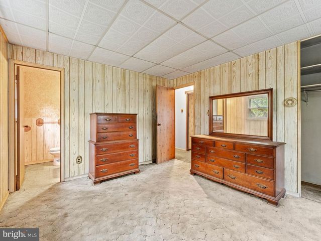 1625 HILLCREST LN, Aston, PA 19014