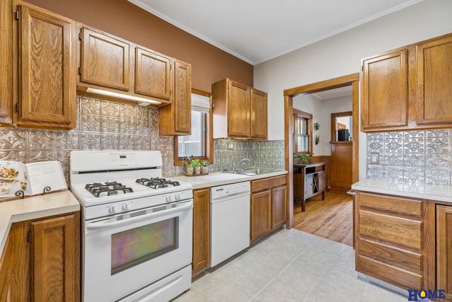 1729 S 9th Street, Lincoln, NE 68502