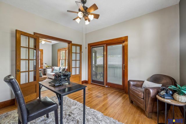 1729 S 9th Street, Lincoln, NE 68502