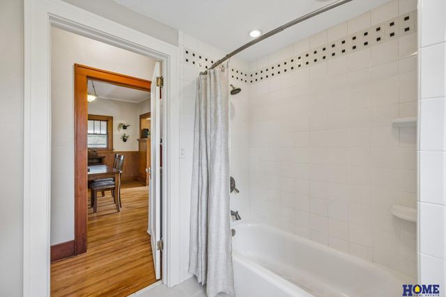 1729 S 9th Street, Lincoln, NE 68502