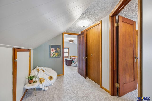 1729 S 9th Street, Lincoln, NE 68502