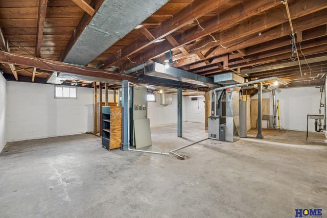 1729 S 9th Street, Lincoln, NE 68502