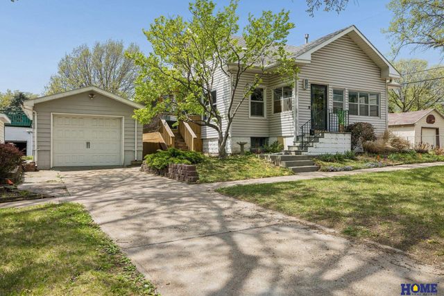 1729 S 9th Street, Lincoln, NE 68502