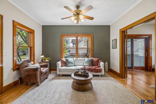 1729 S 9th Street, Lincoln, NE 68502