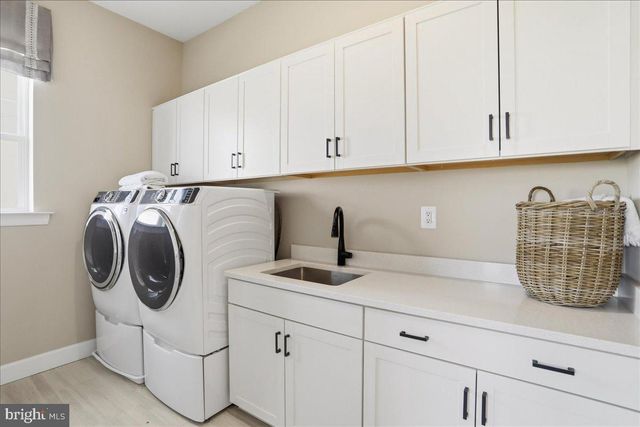 9863 RIPPLE DR, Williamsport, MD 21795