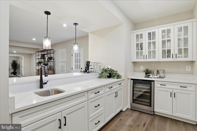 9863 RIPPLE DR, Williamsport, MD 21795
