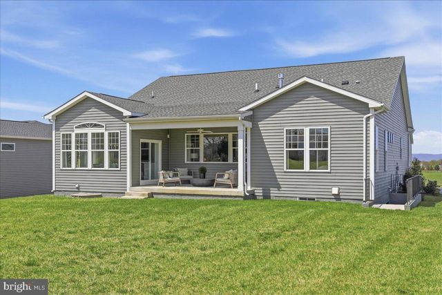 9863 RIPPLE DR, Williamsport, MD 21795