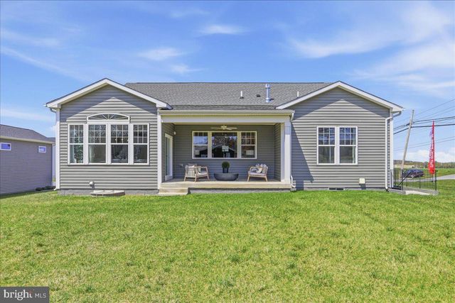 9863 RIPPLE DR, Williamsport, MD 21795