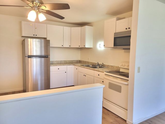 205 Marian Parkway 2A, Crystal Lake, IL 60014
