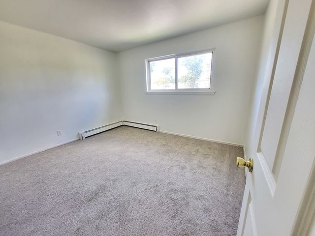 205 Marian Parkway 2A, Crystal Lake, IL 60014
