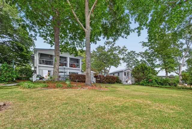 1204 Joyner Drive, Summerton, SC 29148