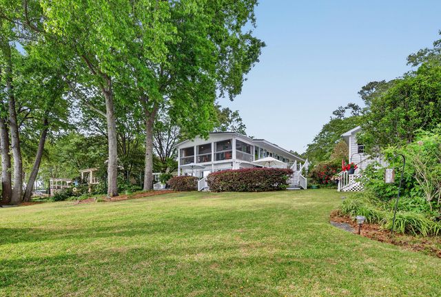 1204 Joyner Drive, Summerton, SC 29148