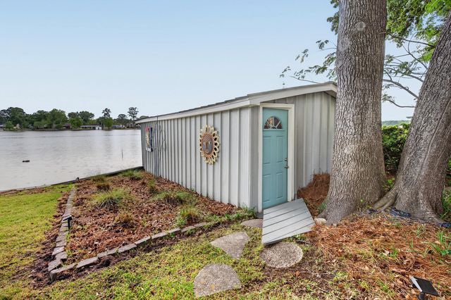 1204 Joyner Drive, Summerton, SC 29148
