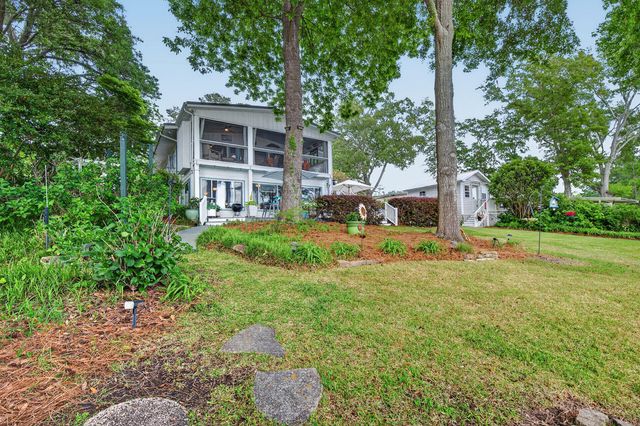 1204 Joyner Drive, Summerton, SC 29148