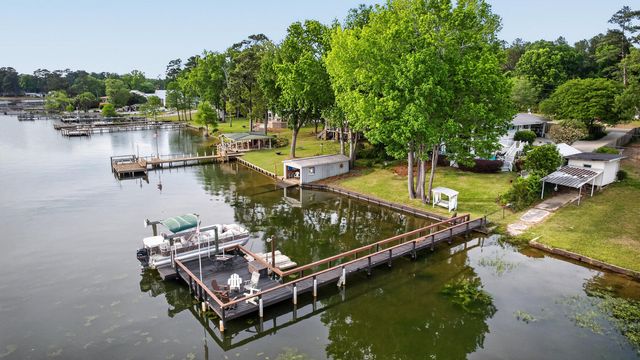1204 Joyner Drive, Summerton, SC 29148