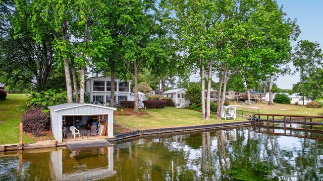 1204 Joyner Drive, Summerton, SC 29148