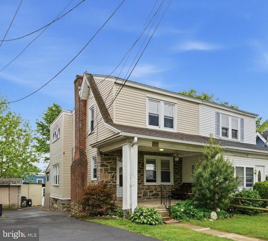 3828 CREST RD, Drexel Hill, PA 19026