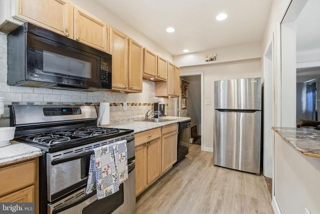 3828 CREST RD, Drexel Hill, PA 19026