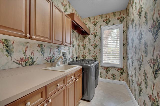 1541 CARIBBEAN DRIVE, Sarasota, FL 34231