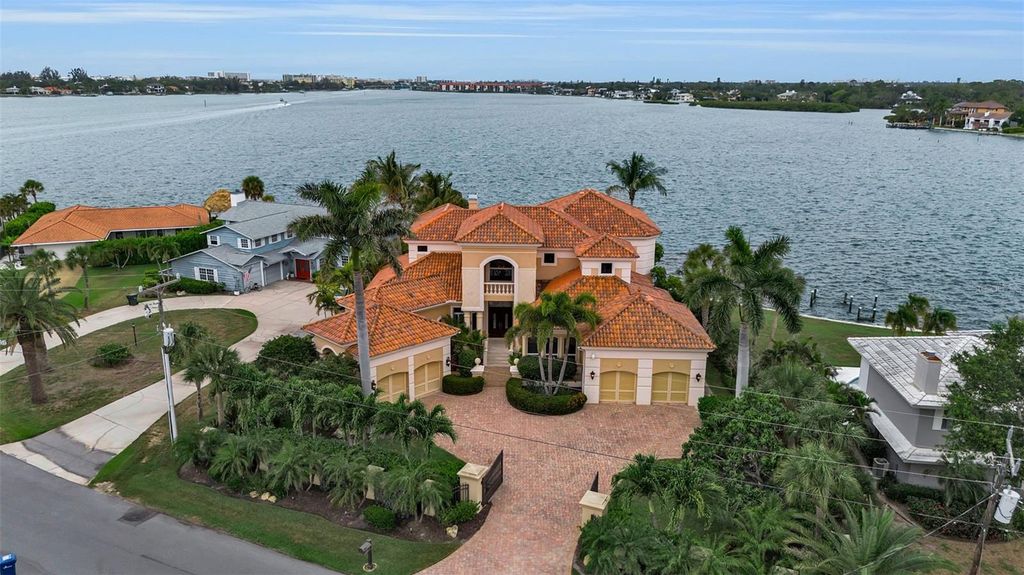 1541 CARIBBEAN DRIVE, Sarasota, FL 34231