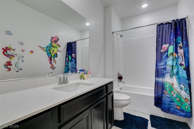 7220 North Decatur Boulevard 5, Las Vegas, NV 89131