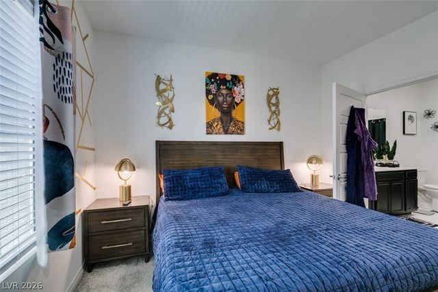 7220 North Decatur Boulevard 5, Las Vegas, NV 89131