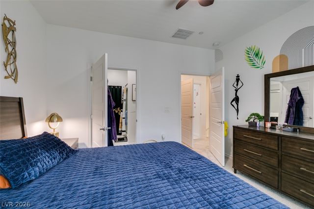 7220 North Decatur Boulevard 5, Las Vegas, NV 89131