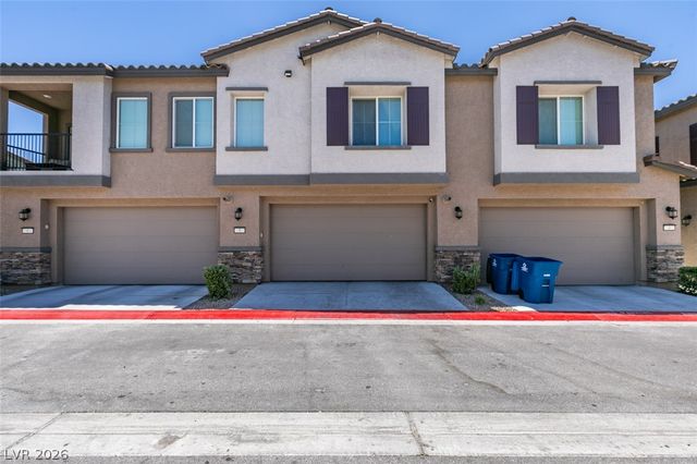 7220 North Decatur Boulevard 5, Las Vegas, NV 89131