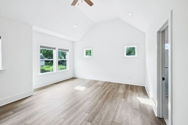 463B Radnor St, Nashville, TN 37211