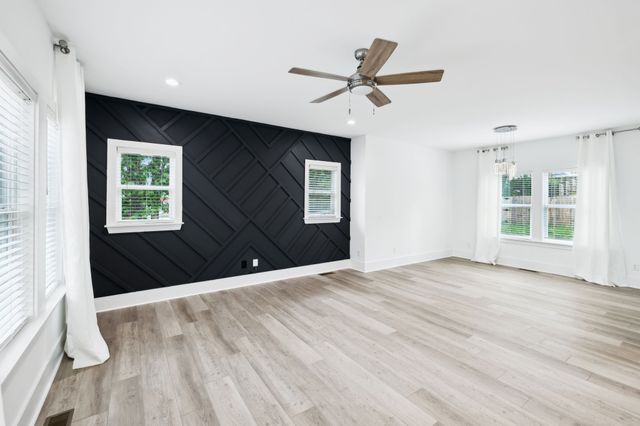 463B Radnor St, Nashville, TN 37211