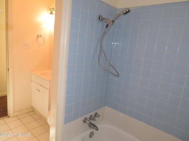 4806 Greenway Avenue, Wilmington, NC 28403